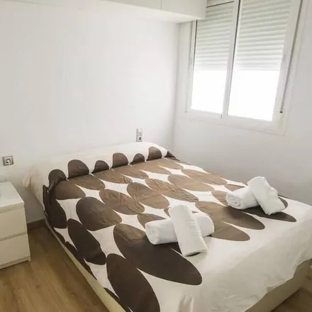 Rent this 2 bed apartment on Bikram Yoga Spain © Sevilla in Calle Juan Sebastián Elcano, 41011 Seville