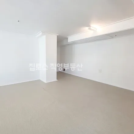 Image 2 - 서울특별시 송파구 삼전동 49 - Apartment for rent