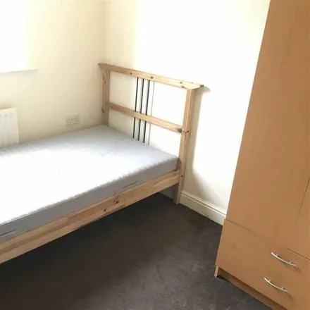 Image 7 - Yew Street, MANCHESTER, M15 5yw - Apartment for rent