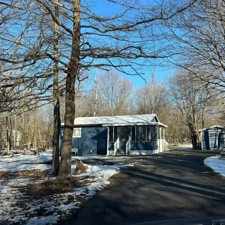 Buy this 2 bed house on 13 Lenape Trail in Indian Mountain Lake, Carbon County
