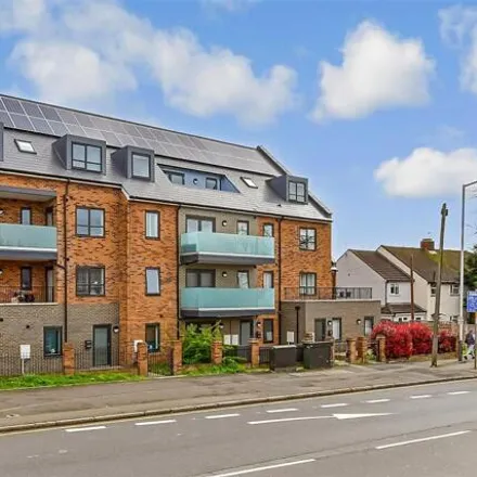Buy this 1 bed apartment on Neave Crescent in Faringdon Avenue, London