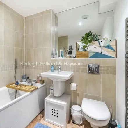 Image 7 - Oakwood Avenue, Bromley Road, Bromley Park, London, BR3 5YB, United Kingdom - Apartment for rent