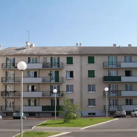 Rent this 3 bed apartment on 33 Avenue de la Paix in 58200 Cosne-Cours-sur-Loire, France