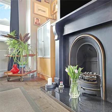 Image 6 - The Townhouse, 1e Pretoria Road, London, E4 7HA, United Kingdom - Townhouse for sale