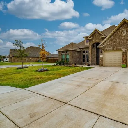 Buy this 5 bed house on 101 Breeders Dr in Willow Park, Texas
