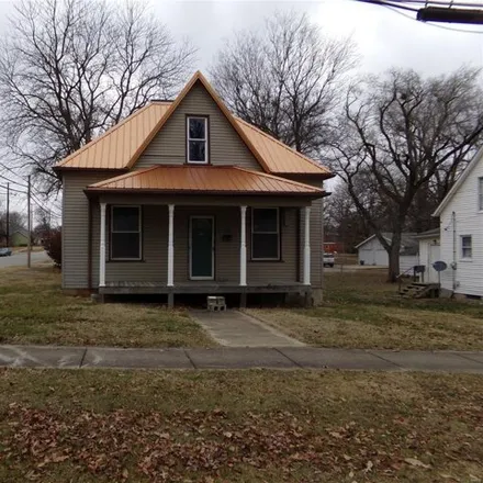 Buy this 2 bed house on 114 West 2nd Street in Sparta, IL 62286