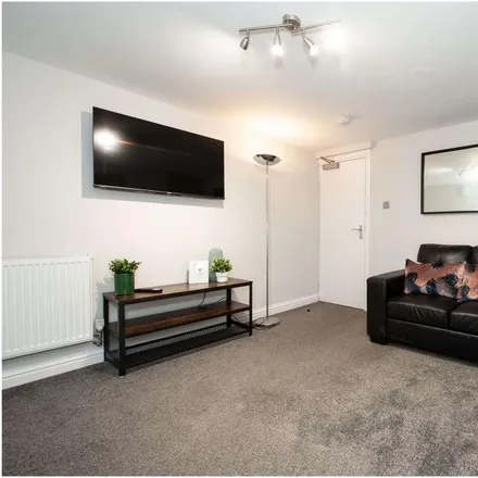 Rent this 6 bed house on Hartley Crescent in Leeds, LS6 2LL