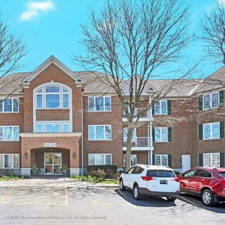 Buy this 3 bed condo on 2661 Summit Drive in Glenview, IL 60025
