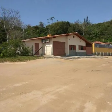 Buy this 6 bed house on Rodovia Gilson da Costa Xavier in Sambaqui, Florianópolis - SC