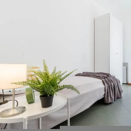 Rent this 2 bed room on Via Cavalcabò in 2, 20146 Milan MI