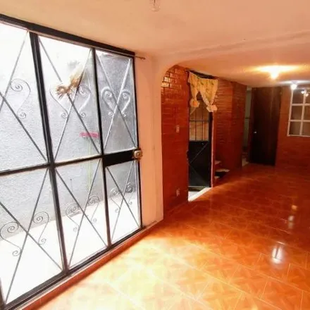 Rent this 3 bed house on La parrilla del oso in Retorno 1 Lanceros de Oaxaca 31, Iztapalapa