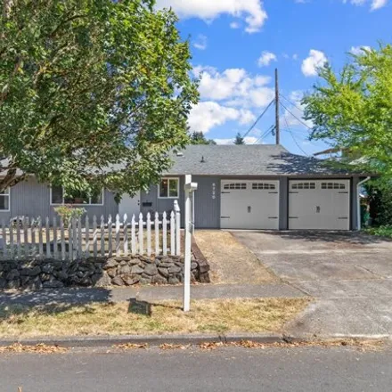 Image 2 - 6720 SW Wilson Ave, Beaverton, Oregon, 97008 - House for sale