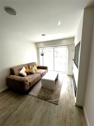 Image 3 - Erwin House, Commander Avenue, London, NW9 5ZG, United Kingdom - Apartment for rent