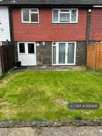 Image 2 - Rye Field, London, BR5 4PA, United Kingdom - Townhouse for rent