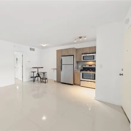 Image 8 - 2924 Day Avenue, Ocean View Heights, Miami, FL 33133, USA - Condo for rent