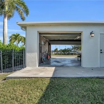 Image 3 - Tommie Barfield Elementary School, Kirkwood Street, Marco Island, FL 34145, USA - House for sale