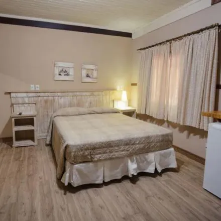 Buy this 1 bed apartment on Edifício Lagos de Gramado in Avenida Borges de Medeiros, Moura