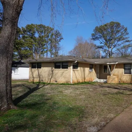 Rent this 3 bed house on 2206 Barrywood Road in Lakewood, Huntsville