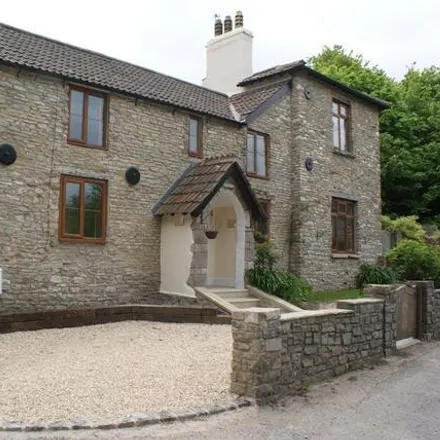 Rent this 4 bed house on Withy Cottage in Blackhorse Hill, Catbrain