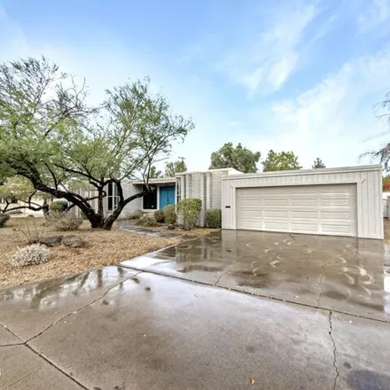 Buy this 3 bed house on Shalimar Golf Club in 2032 East Golf Avenue, Tempe