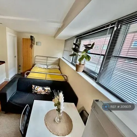 Image 5 - Smithfield, Rockingham Street, Devonshire, Sheffield, S1 4EB, United Kingdom - Apartment for rent
