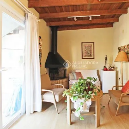 Buy this 2 bed apartment on Pizzaria Nono Ludovico in Avenida Lavras 328, Petrópolis