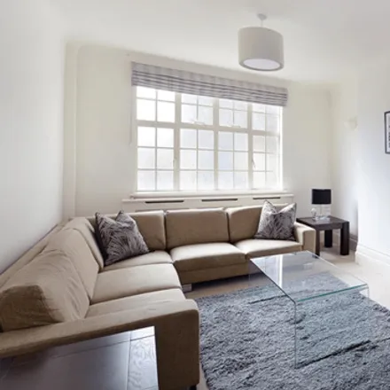 Rent this 5 bed apartment on Isokon Plus in Turnham Green Terrace, London