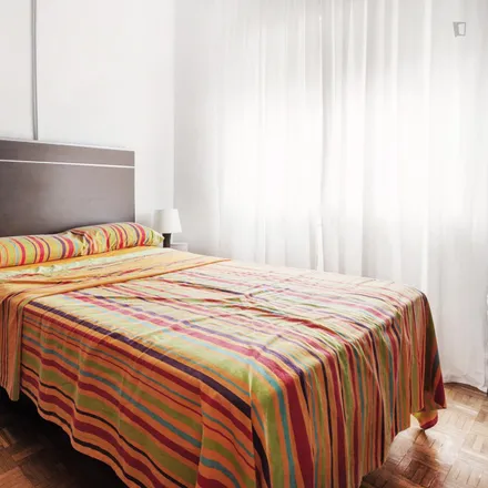 Rent this 3 bed room on Carrer dels Madrazo in 273, 08001 Barcelona