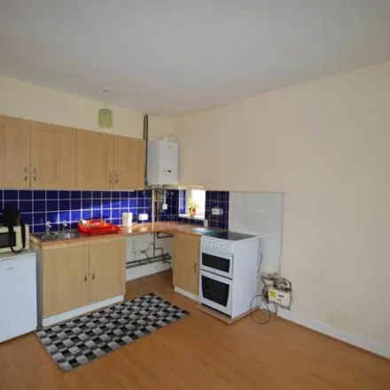 Image 3 - Dosa Corner, Stourbridge Road, Harts Hill, Brierley Hill, DY1 2EQ, United Kingdom - Apartment for rent