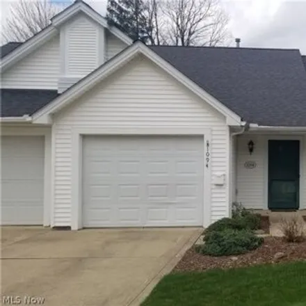 Buy this 2 bed house on 1118 Lake Meadow Lane in Brunswick, OH 44212