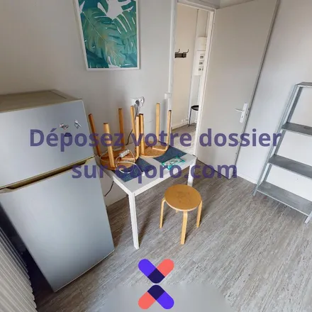 Rent this 3 bed apartment on 15 Parc de la Risle in 76130 Mont-Saint-Aignan, France