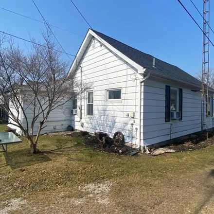 Image 4 - 340 East 4th Street, Port Clinton, OH 43452, USA - House for sale