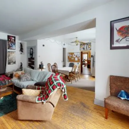 Buy this 5 bed apartment on 919 21St Avenue South in Seward, Minneapolis