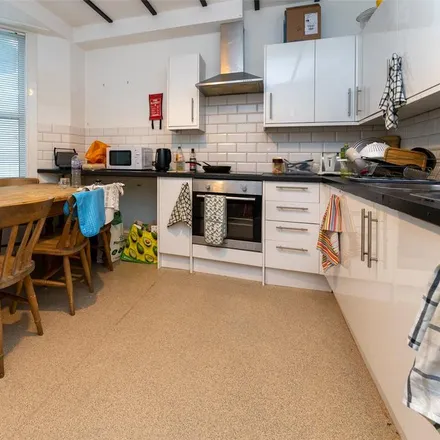 Rent this 6 bed townhouse on 5 Kingsley Road in Brighton, BN1 5NH