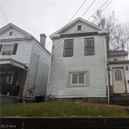 Buy this 3 bed house on 803 Chester Avenue in East Liverpool, OH 43920