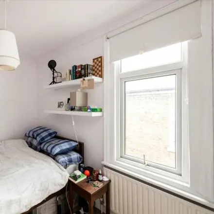 Image 4 - 26 Ridley Road, Willesden Green, London, NW10 5AY, United Kingdom - Apartment for sale
