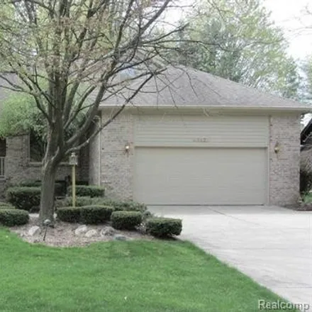 Buy this 4 bed house on 43517 Serenity Drive in Novi, MI 48167