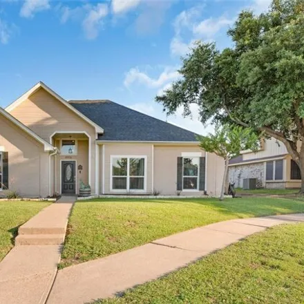 Buy this 3 bed house on 4906 Meadow Vista Pl in Garland, Texas