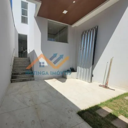 Buy this 3 bed house on Rua Raul Pompeia in Ipatinga - MG, 35162-154