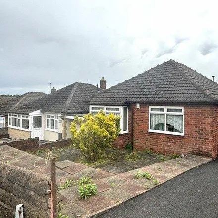 Buy this 2 bed house on Prospect Road in Dronfield, S18 2EA