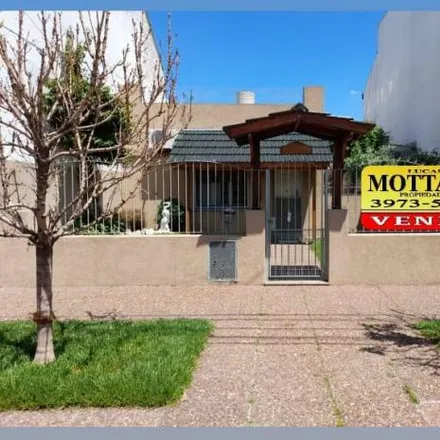 Buy this 3 bed house on Chubut 466 in Lomas del Millón, B1702 CHT Ramos Mejía
