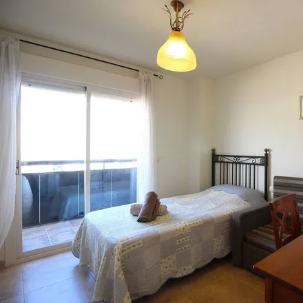 Image 4 - Benidorm, Valencian Community, Spain - Apartment for rent