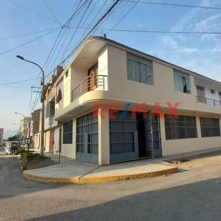 Rent this 2 bed apartment on unnamed road in Comas, Lima Metropolitan Area 15316