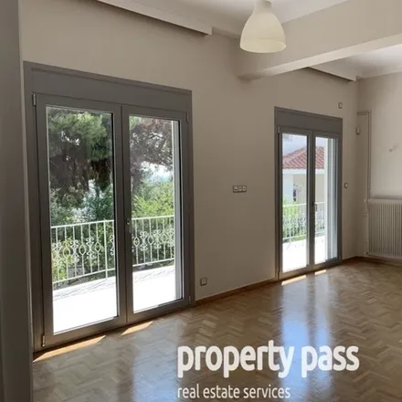 Buy this 3 bed apartment on Syntagma Square in Βασιλίσσης Αμαλίας, Athens