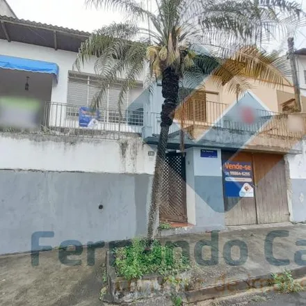Buy this 4 bed house on Rua Itaguaí in Pé Pequeno, Niterói - RJ