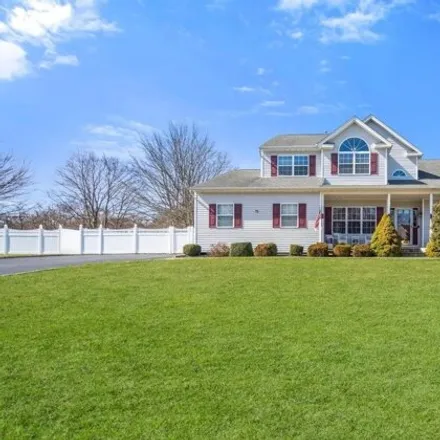 Buy this 5 bed house on 48 Ashley Circle in Brookhaven, Manorville