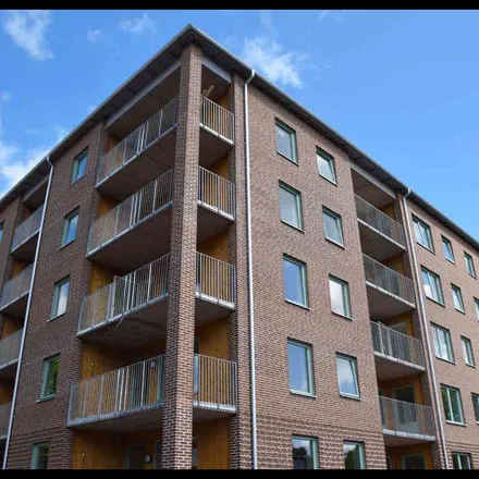 Rent this 4 bed apartment on Göstringsgatan 1 in 582 46 Linköping, Sweden