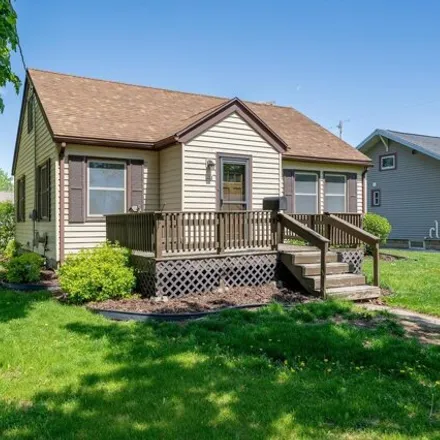 Buy this 2 bed house on 291 South Main Street in Kimberly, Outagamie County