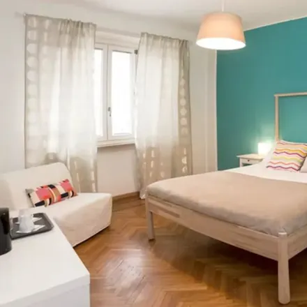 Rent this 5 bed room on Via Pietro Giuria in 46, 10126 Turin TO