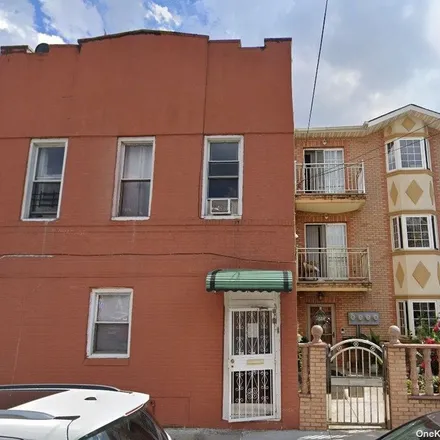 Rent this 3 bed apartment on 84-40 102nd Avenue in New York, NY 11416